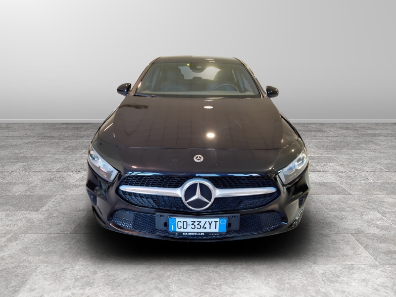 GuidiCar - Mercedes Classe A     (W177) 2021 Classe A     (W177) - A 180 d Automatic Sport Usato