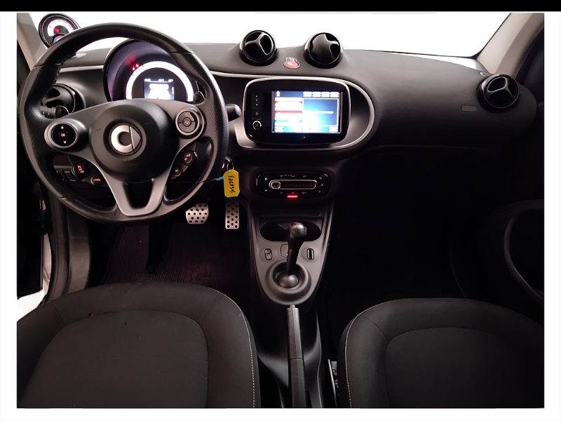 GuidiCar - SMART fortwo 3ª s. (C453) 2019 fortwo 3ªs.(C/A453) - fortwo 90 0.9 Turbo twinamic Passion Usato