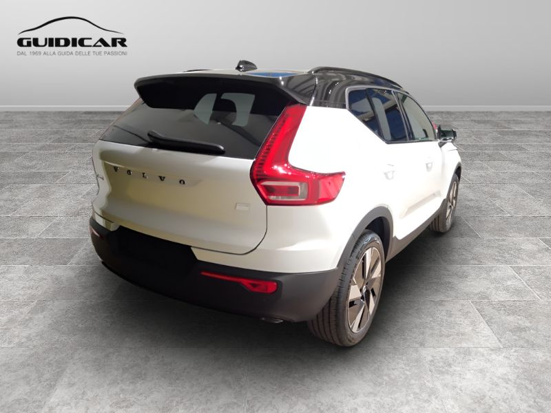 GuidiCar - VOLVO XC40 1 XC40 single motor extend.range Core rwd Nuovo