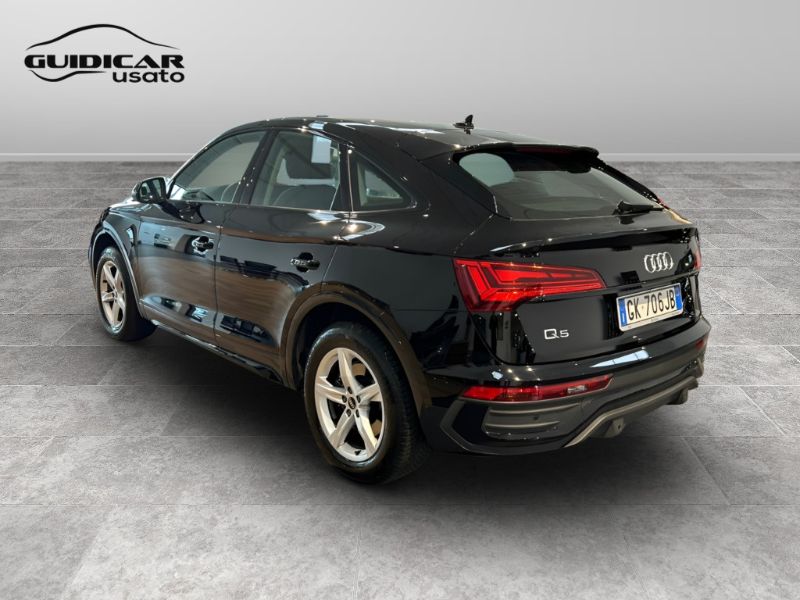 GuidiCar - AUDI Q5 2022 Q5 Sportback 35 2.0 tdi mhev 12V Business Advanced s tronic Usato