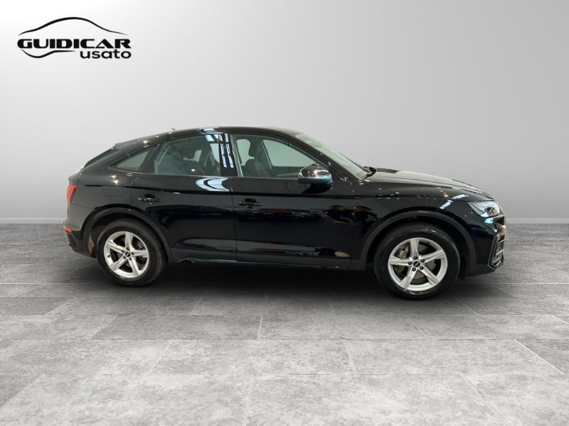 GuidiCar - AUDI Q5 2022 Q5 Sportback 35 2.0 tdi mhev 12V Business Advanced s tronic Usato