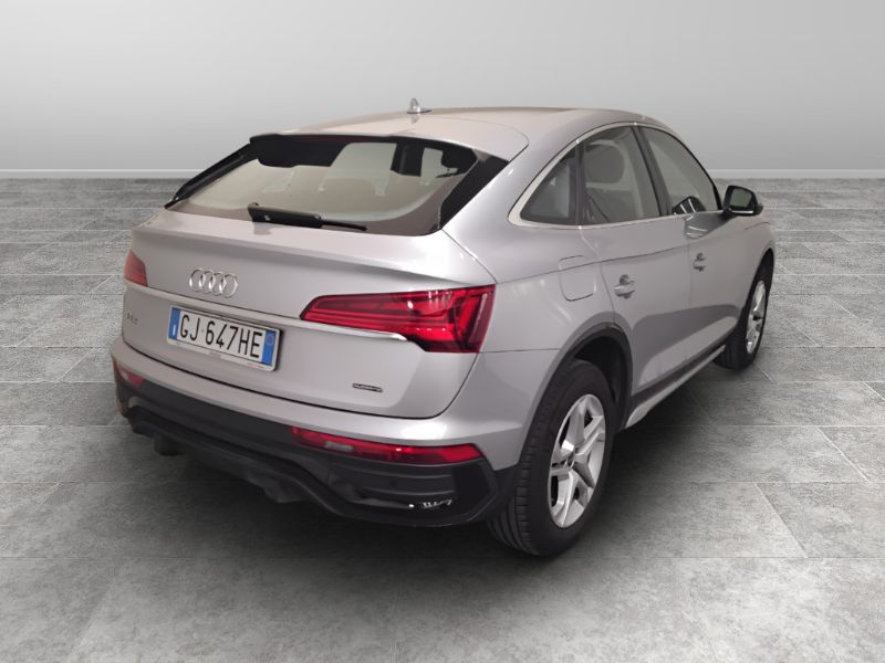 GuidiCar - AUDI Q5 2022 Q5 Sportback 40 2.0 tdi mhev 12V quattro s tronic Usato