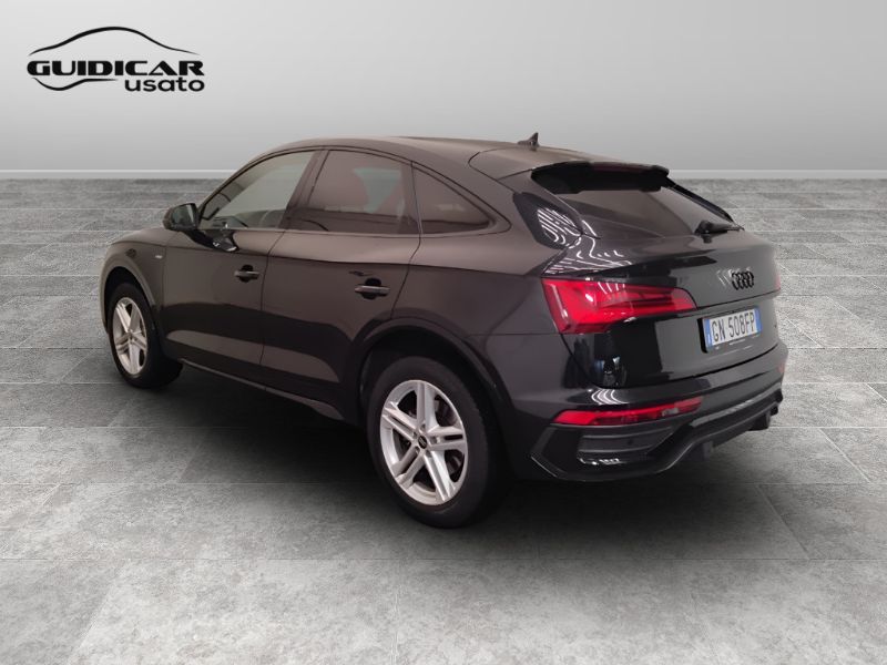 GuidiCar - AUDI Q5 Sportback 2021 2022 Q5 Sportback 40 2.0 tfsi mhev 12V S line quattro s-tronic Usato