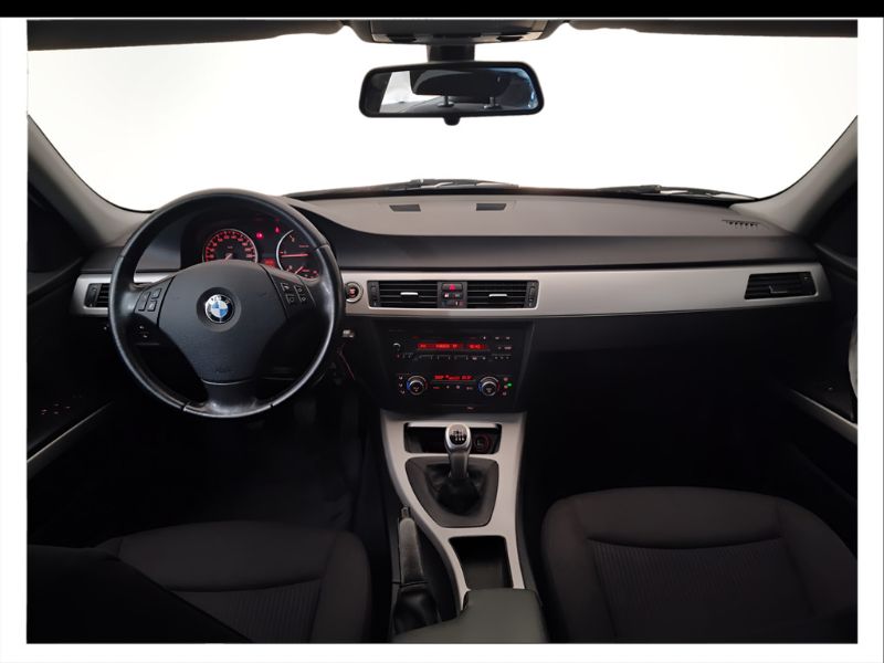 GuidiCar - BMW Serie 3 2009 318d Touring 2.0 Eletta 143cv FL Usato