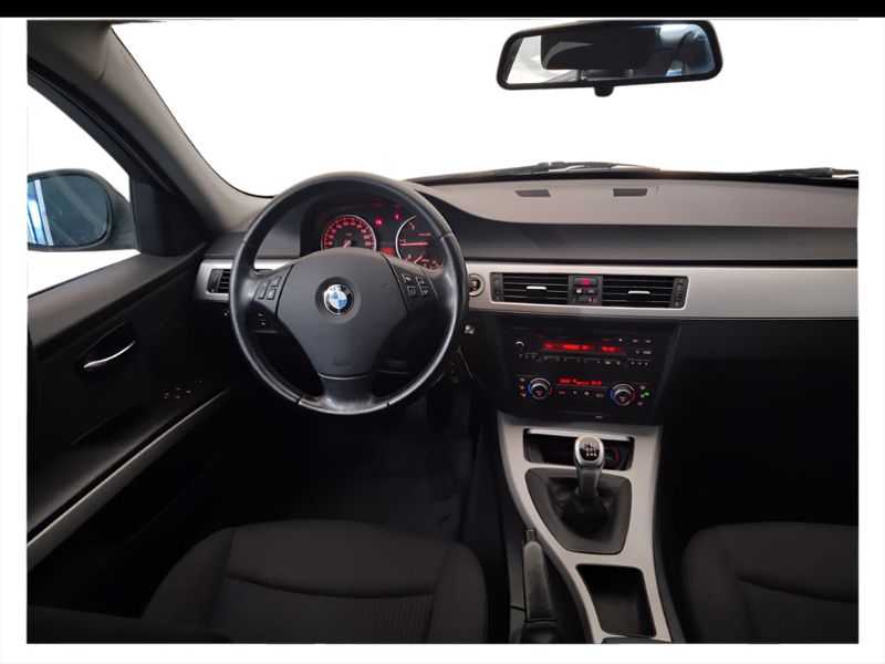 GuidiCar - BMW Serie 3 2009 318d Touring 2.0 Eletta 143cv FL Usato