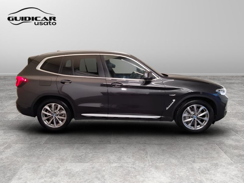 GuidiCar - BMW X3 G01 2021 2022 X3 xdrive30e auto Usato