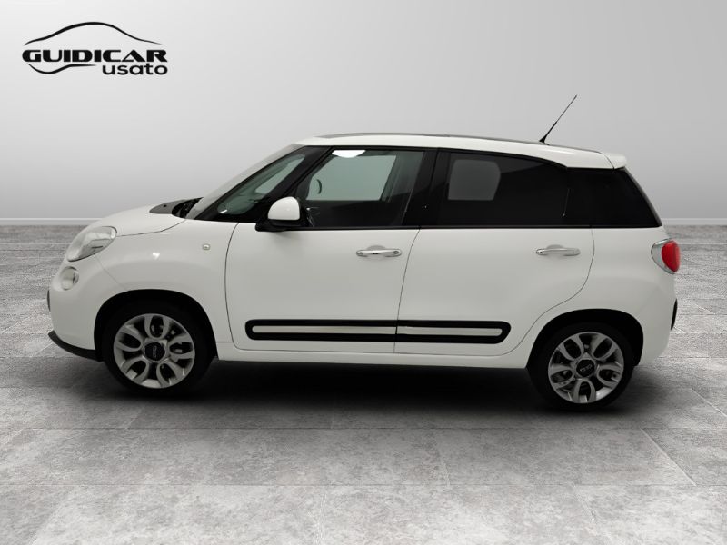 GuidiCar - FIAT 500L 2017 Cross 2013 500L 1.3 mjt Lounge 85cv Usato