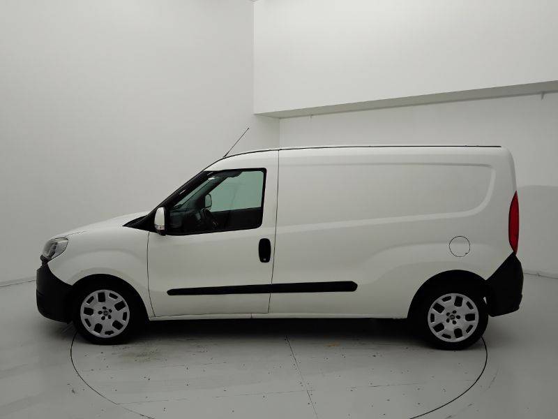 GuidiCar - FIAT Doblo 2017 doblò cargo 1.6 mjt 16v maxi 105cv SX 3p.ti E6 Usato