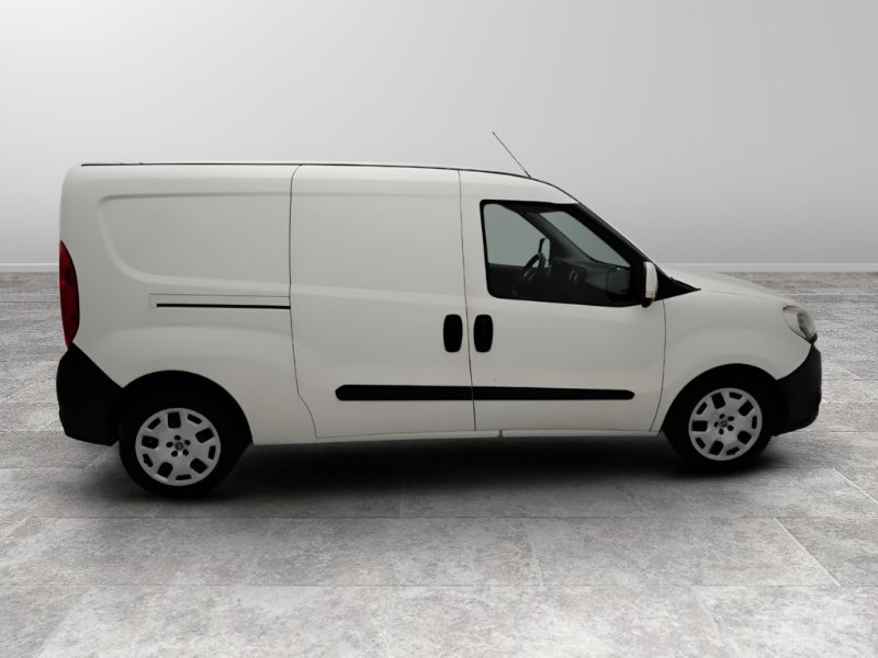 GuidiCar - FIAT Doblo Cargo Maxi 2015 2017 doblò cargo 1.6 mjt 16v maxi 105cv SX 3p.ti E6 Usato