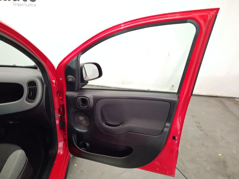 GuidiCar - FIAT Panda 2021 Panda 1.0 firefly hybrid Cross s&s 70cv Usato