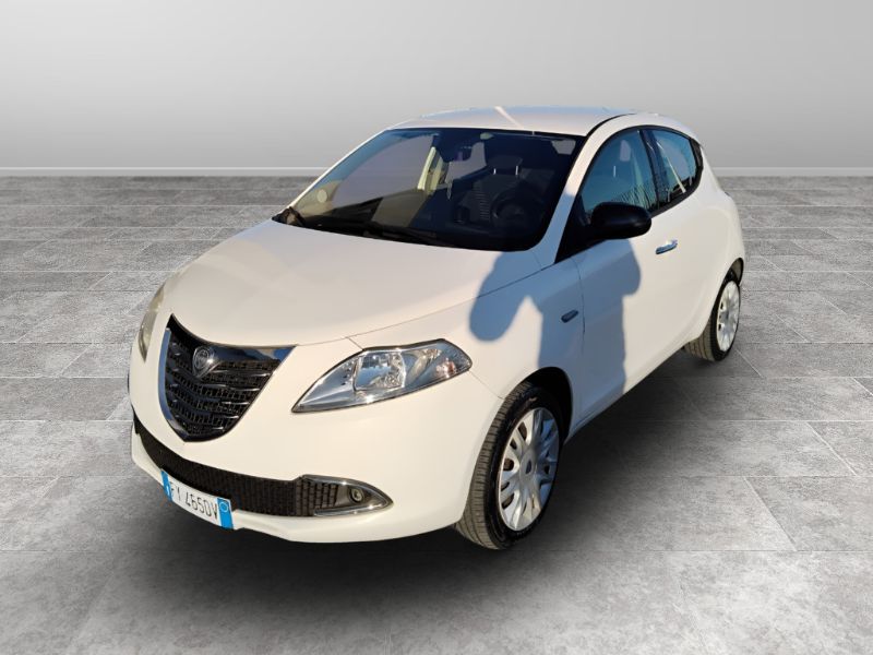 GuidiCar - LANCIA Ypsilon 2011 Ypsilon 1.2 8v Gold s&s 69cv Usato