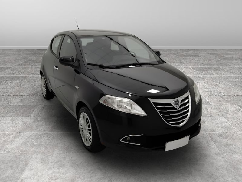 GuidiCar - LANCIA Ypsilon III 2011 2011 Ypsilon 1.2 8v Silver s&s 69cv Usato