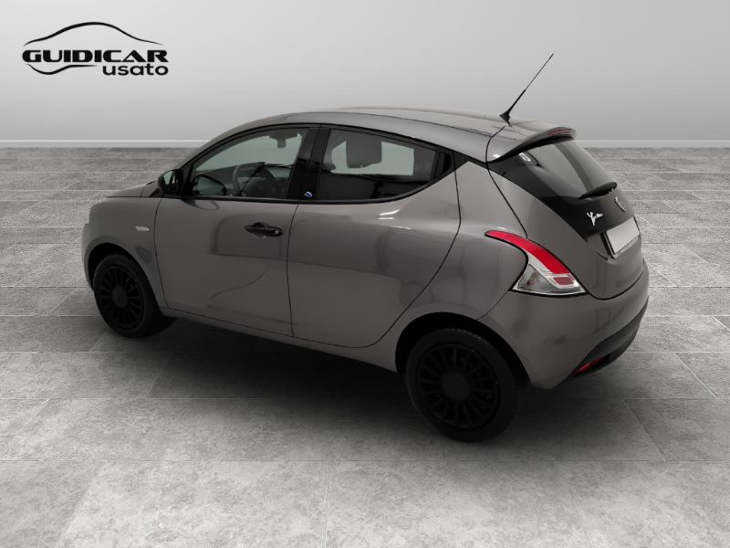 GuidiCar - LANCIA Ypsilon III 2015 2018 Ypsilon 1.2 Elefantino Blu s&s 69cv my19 Usato