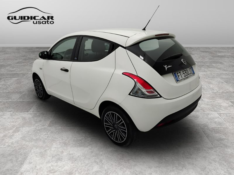 GuidiCar - LANCIA Ypsilon III 2015 2019 Ypsilon 1.2 Elefantino Blu s&s 69cv my19 Usato