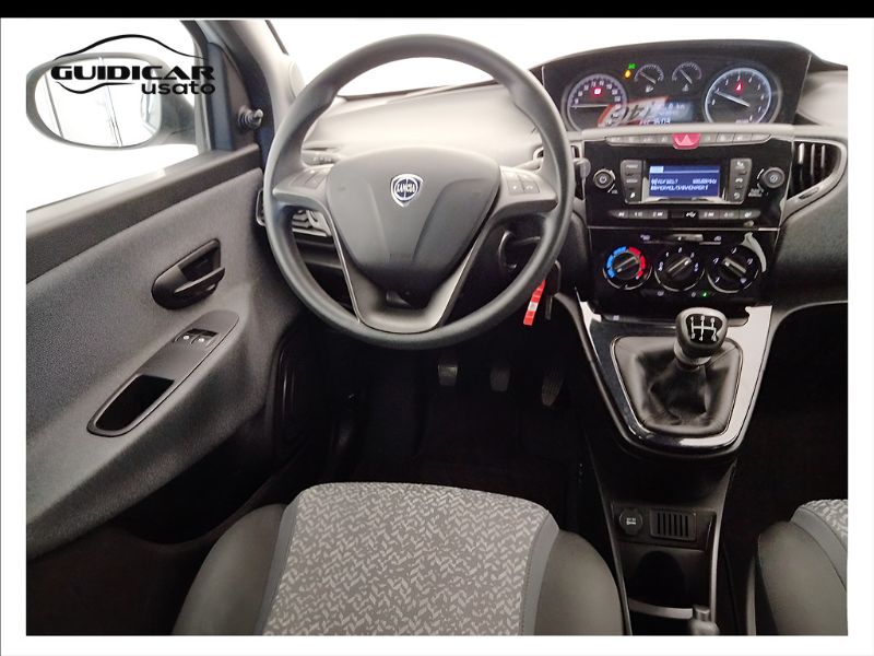 GuidiCar - LANCIA Ypsilon III 2015 2019 Ypsilon 1.2 Elefantino Blu s&s 69cv my19 Usato