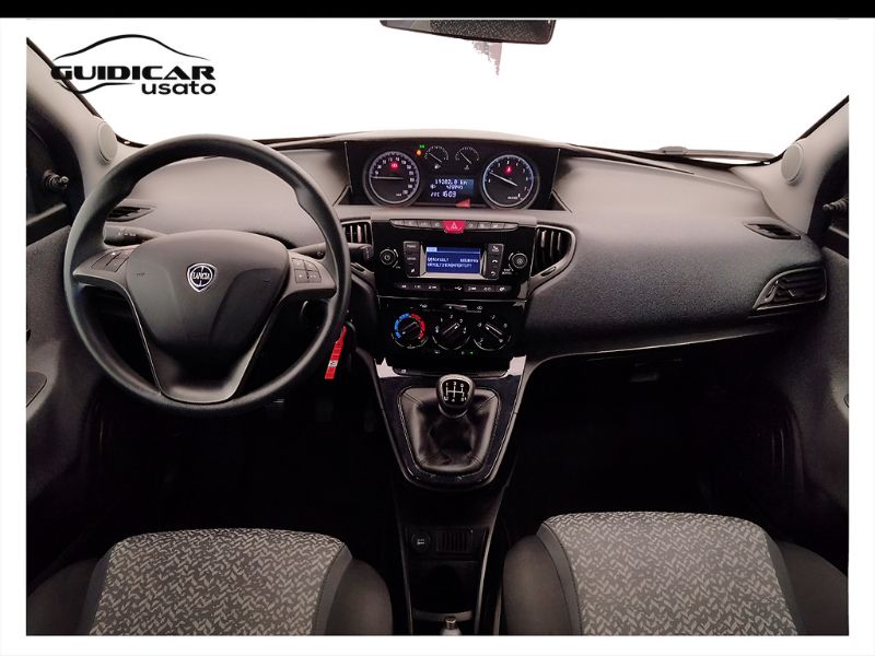 GuidiCar - LANCIA Ypsilon III 2015 2019 Ypsilon 1.2 Elefantino Blu s&s 69cv my19 Usato