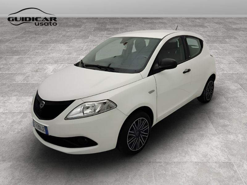 GuidiCar - LANCIA Ypsilon III 2015 2019 Ypsilon 1.2 Elefantino Blu s&s 69cv my19 Usato