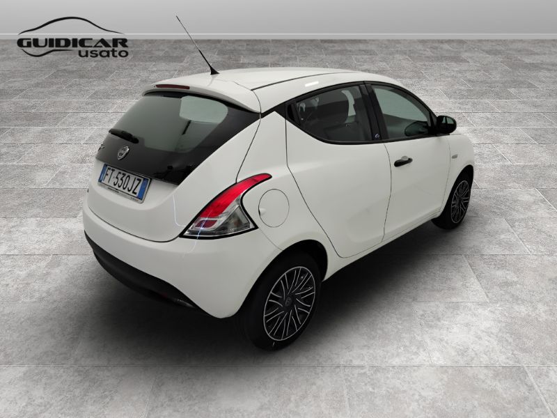 GuidiCar - LANCIA Ypsilon III 2015 2019 Ypsilon 1.2 Elefantino Blu s&s 69cv my19 Usato