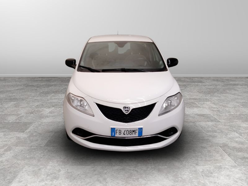 GuidiCar - LANCIA Ypsilon 2016 Ypsilon 1.2 Gold ecochic Gpl 69cv Usato