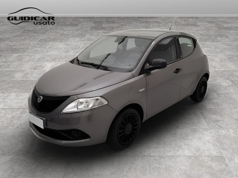 GuidiCar - LANCIA Ypsilon III 2015 2018 Ypsilon 1.2 Gold s&s 69cv my19 Usato