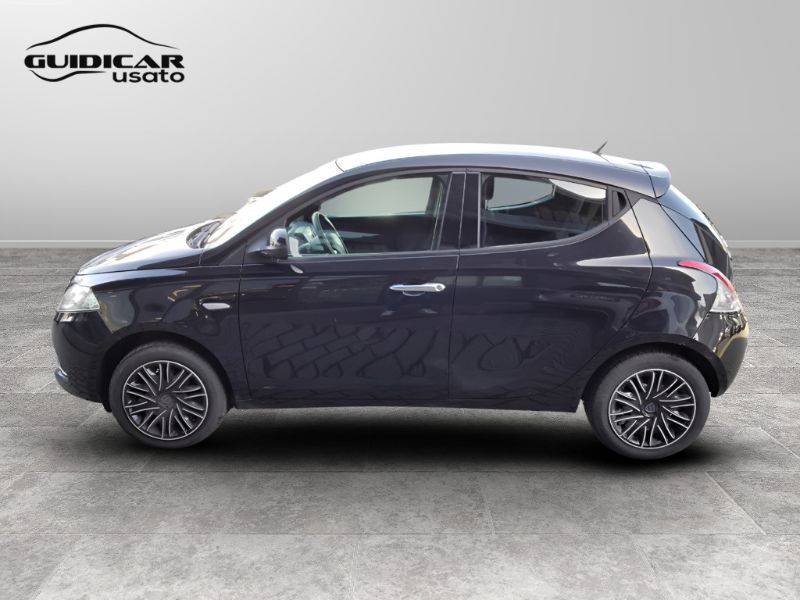 GuidiCar - LANCIA Ypsilon III 2015 2019 Ypsilon 1.2 Gold s&s 69cv my19 Usato