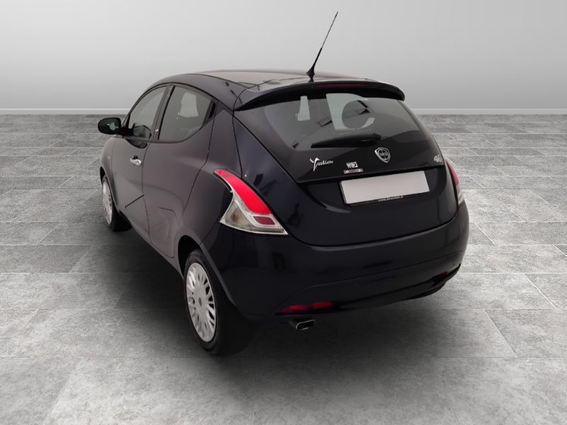 GuidiCar - LANCIA Ypsilon III 2015 2016 Ypsilon 1.3 mjt Gold s&s 95cv my16 Usato