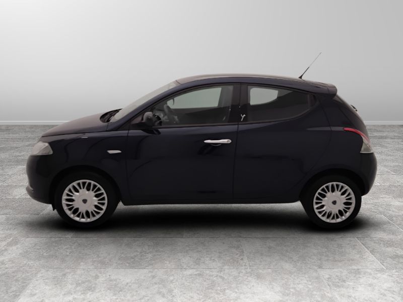 GuidiCar - LANCIA Ypsilon III 2015 2016 Ypsilon 1.3 mjt Gold s&s 95cv my16 Usato