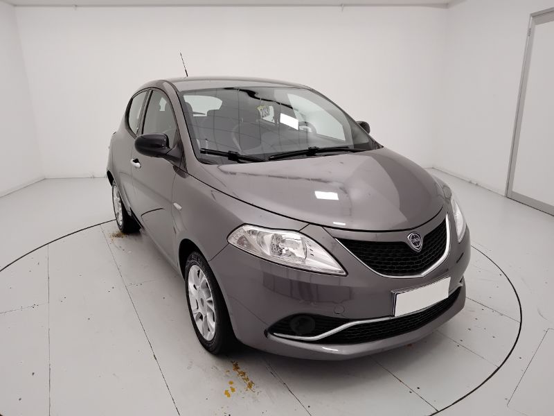 GuidiCar - LANCIA Ypsilon III 2015 2016 Ypsilon 1.3 mjt Gold s&s 95cv Usato