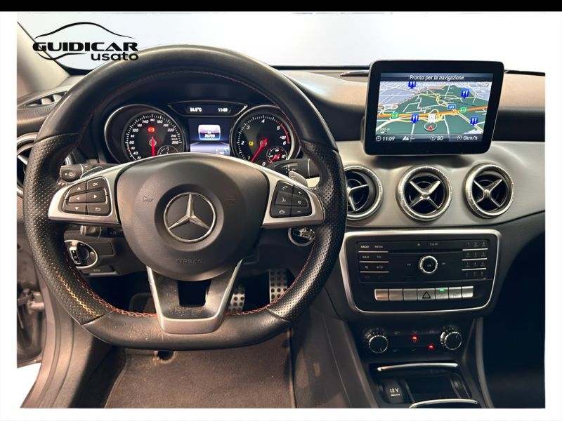 GuidiCar - Mercedes CLA 2019 CLA 200 d Premium 4matic auto FL Usato