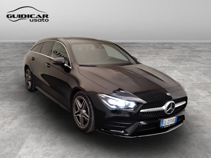 GuidiCar - Mercedes CLA 2023 CLA Shooting Brake 200 d Premium 4matic auto Usato