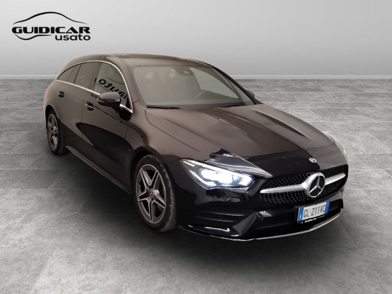 GuidiCar - Mercedes CLA 2023 CLA Shooting Brake 200 d Premium 4matic auto Usato