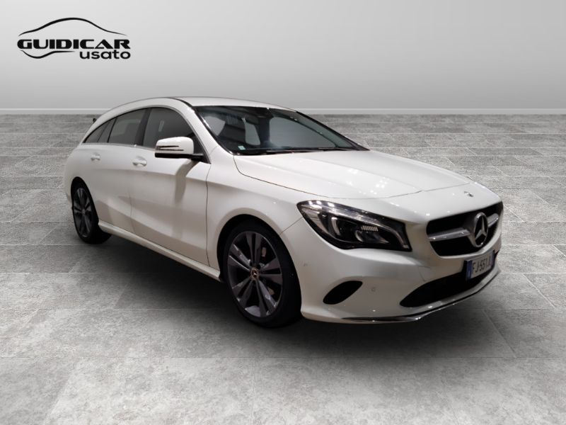 GuidiCar - Mercedes CLA 2017 CLA Shooting Brake 220 d Sport auto FL Usato