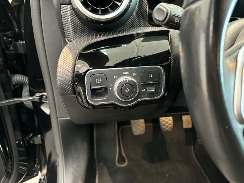 GuidiCar - Mercedes Classe a 2019 A 160 Sport Usato