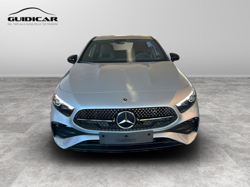 GuidiCar - MERCEDES BENZ Classe a 1 A 180 Sport auto Nuovo