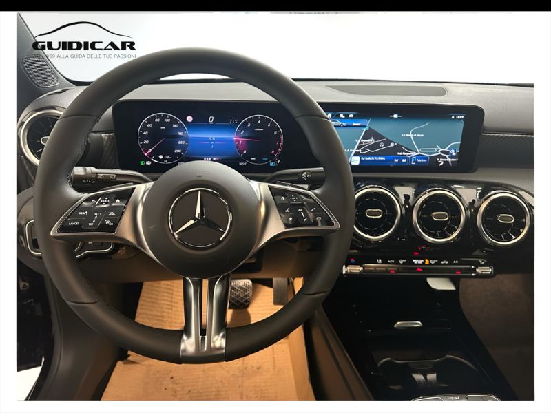 GuidiCar - MERCEDES BENZ Classe a 1 A 180 Sport auto Nuovo