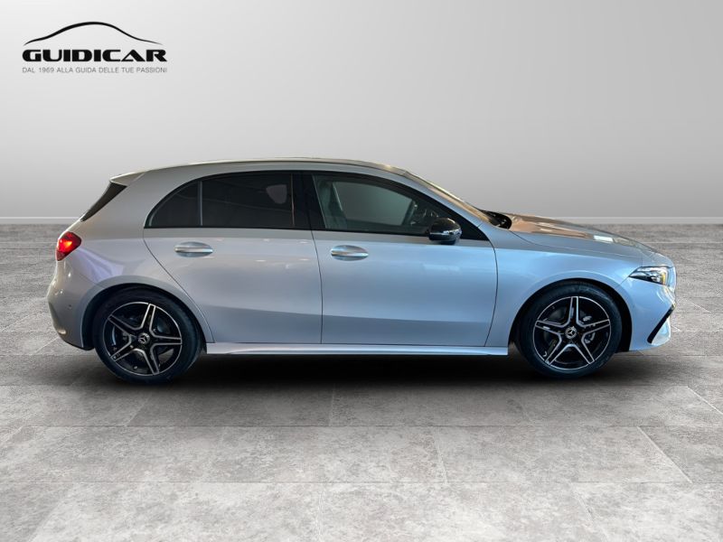 GuidiCar - MERCEDES BENZ Classe a 1 A 180 Sport auto Nuovo