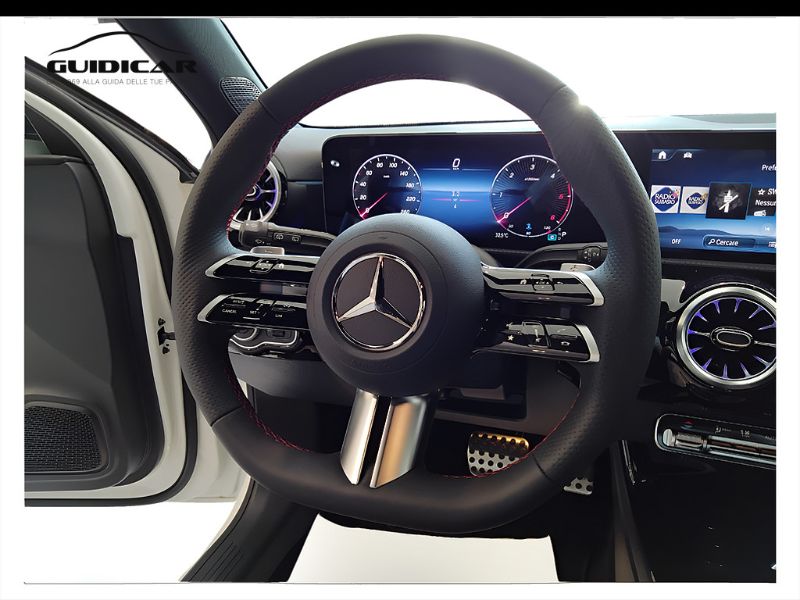 GuidiCar - MERCEDES BENZ CLASSE A 1 A 180 d Automatic Nuovo