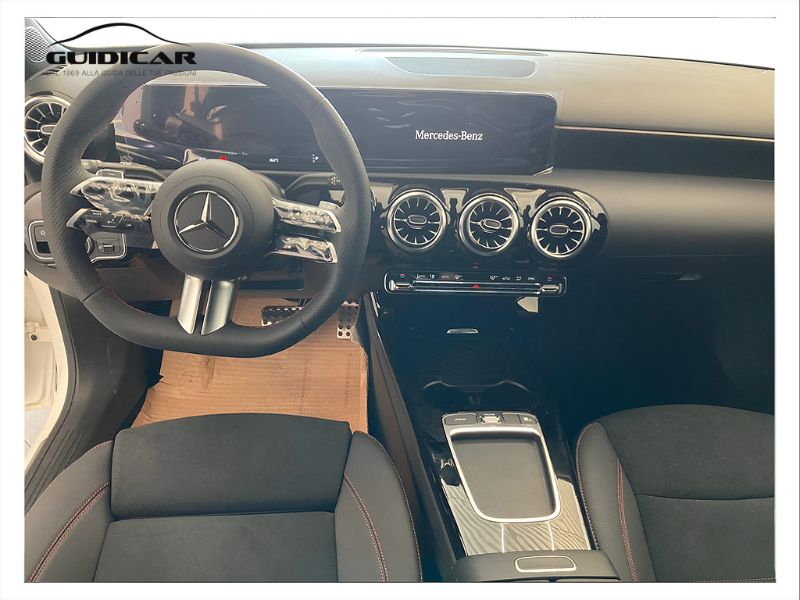 GuidiCar - MERCEDES BENZ CLASSE A 1 A 180 d Automatic Nuovo