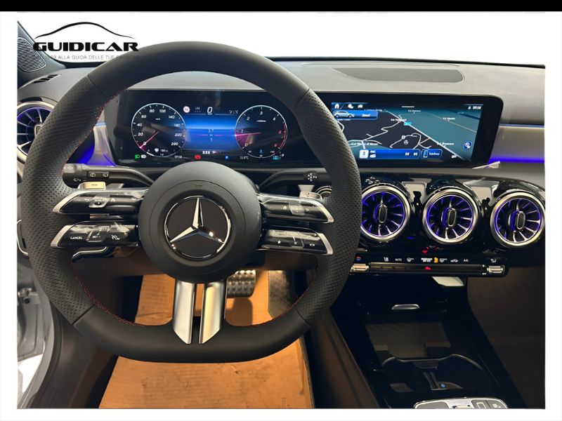 GuidiCar - MERCEDES BENZ Classe a 1 A 180 d Automatic Nuovo