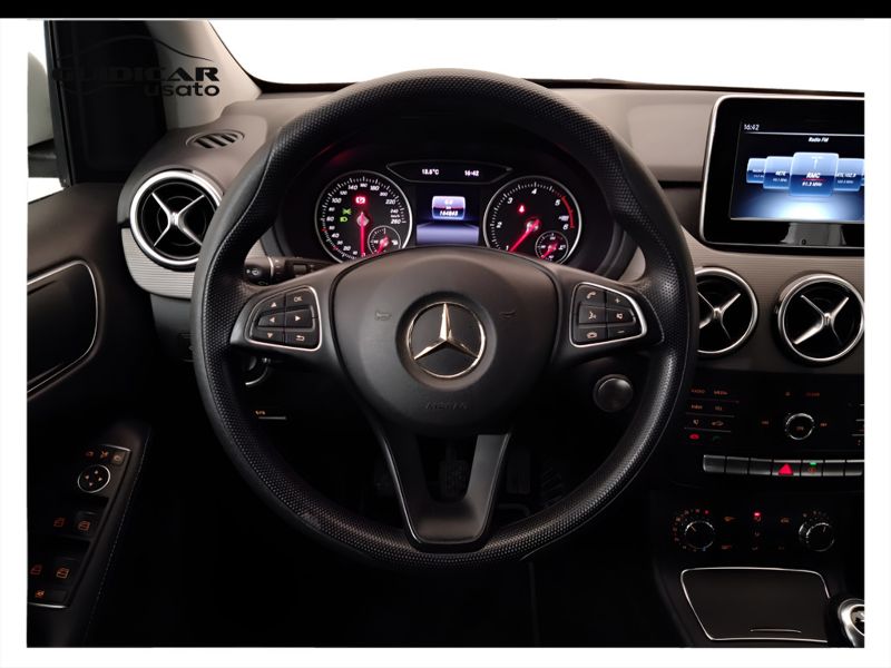 GuidiCar - Mercedes Classe b 2018 B 180 d (cdi) Business Usato