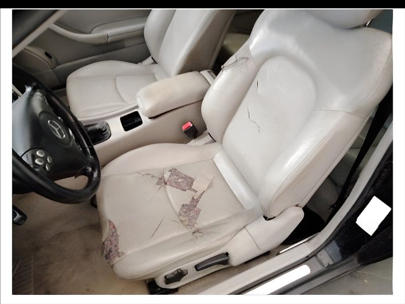 GuidiCar - Mercedes Classe C Sportcoupe - CL203 2004 2005 C SportCoupe 200 cdi Avantgarde Usato