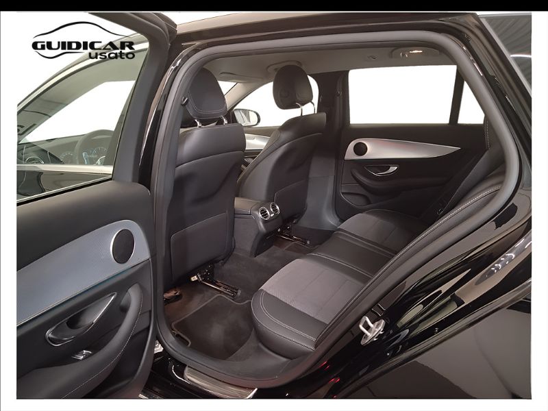 GuidiCar - Mercedes Classe E - S213 SW 2020 E SW 220 d Business Sport auto Usato