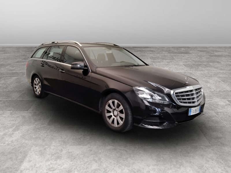 GuidiCar - Mercedes Classe E - W212 SW 2015 E SW 200 BT Sport E6 Usato