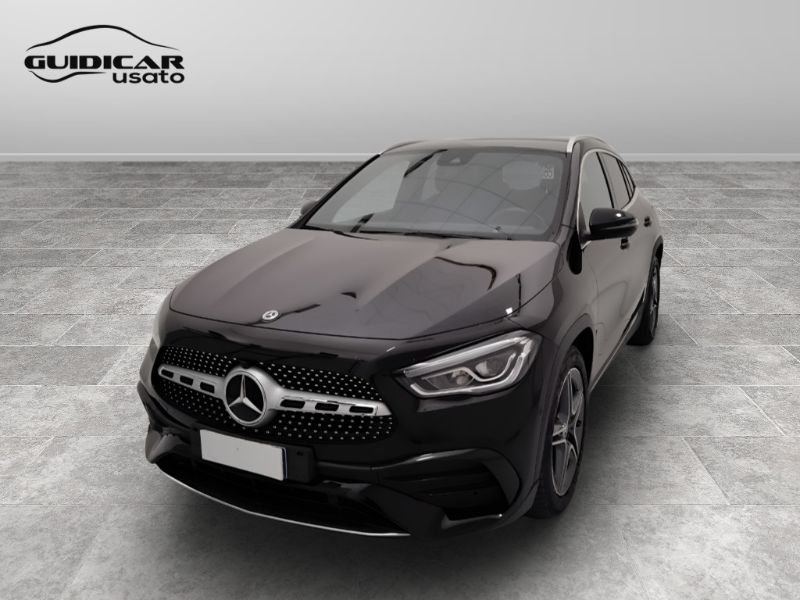 GuidiCar - Mercedes GLA 2022 GLA 180 d Premium auto Usato