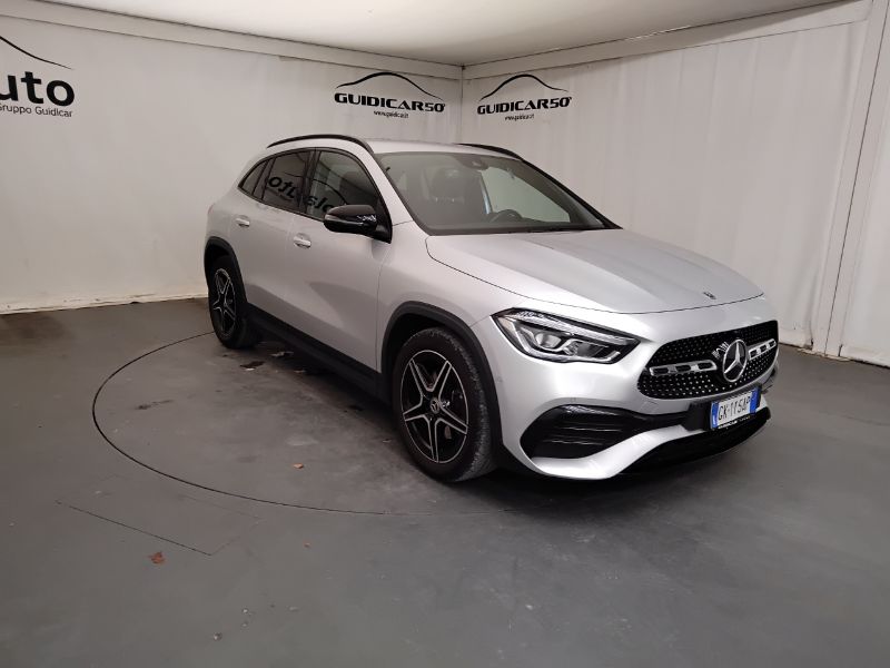 GuidiCar - Mercedes GLA 2022 GLA 200 d Premium auto Usato