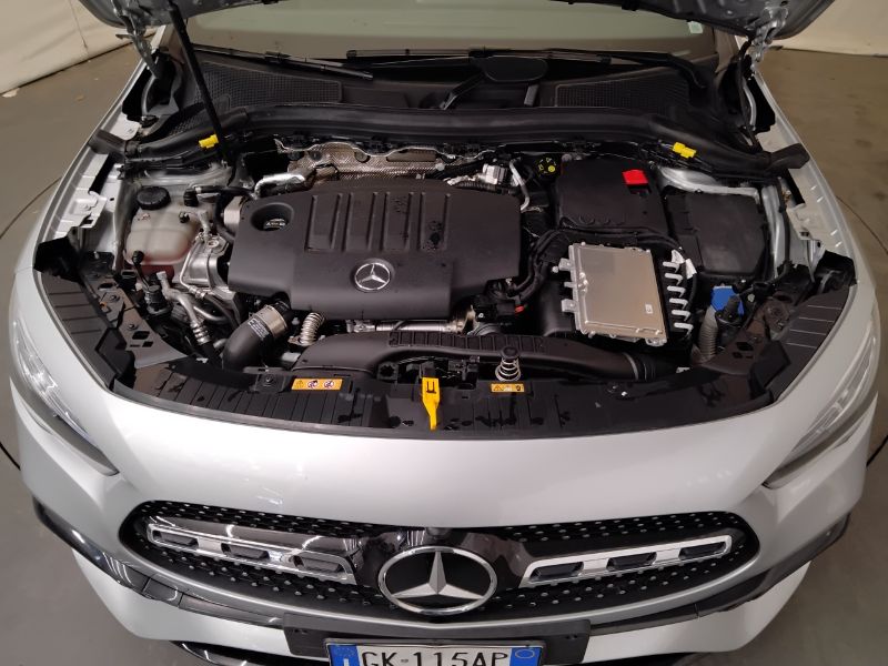 GuidiCar - Mercedes GLA 2022 GLA 200 d Premium auto Usato