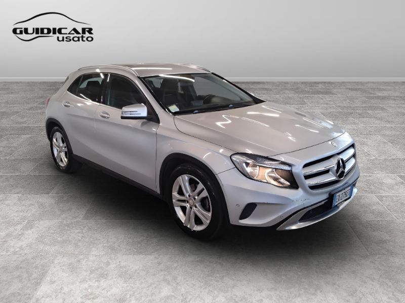 GuidiCar - Mercedes GLA-X156 2014 2015 GLA 200 d (cdi) Sport Usato