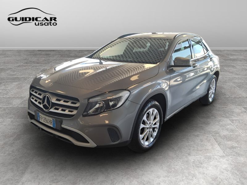 GuidiCar - Mercedes GLA-X156 2017 2018 GLA 180 d Business Usato