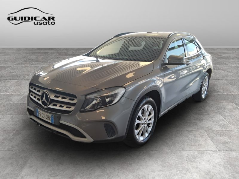 GuidiCar - Mercedes GLA 2018 GLA 180 d Business Usato