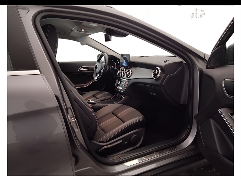 GuidiCar - Mercedes Classe GLA   (X156) 2018 GLA          (X156) - GLA 200 d Automatic Sport Usato